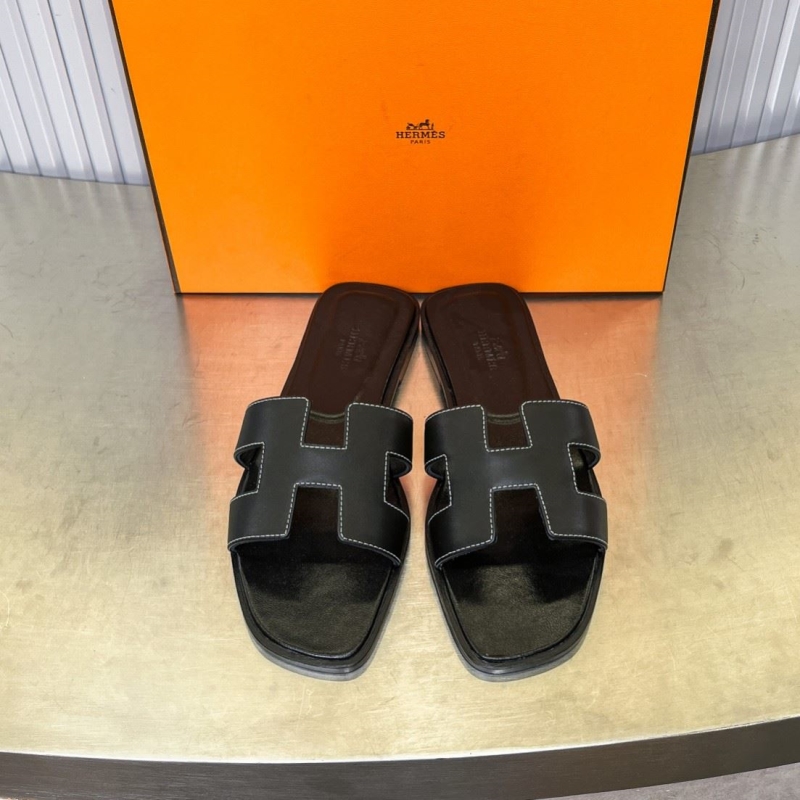 H**mes slippers